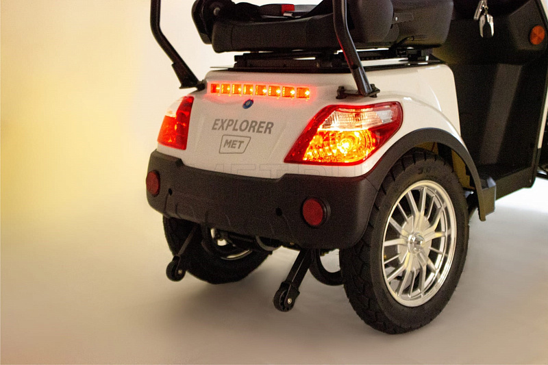 MET SUPERIOR 800 Электрическое кресло-коляска скутер c крышей для инвалидов и пожилых людей  МЕТ